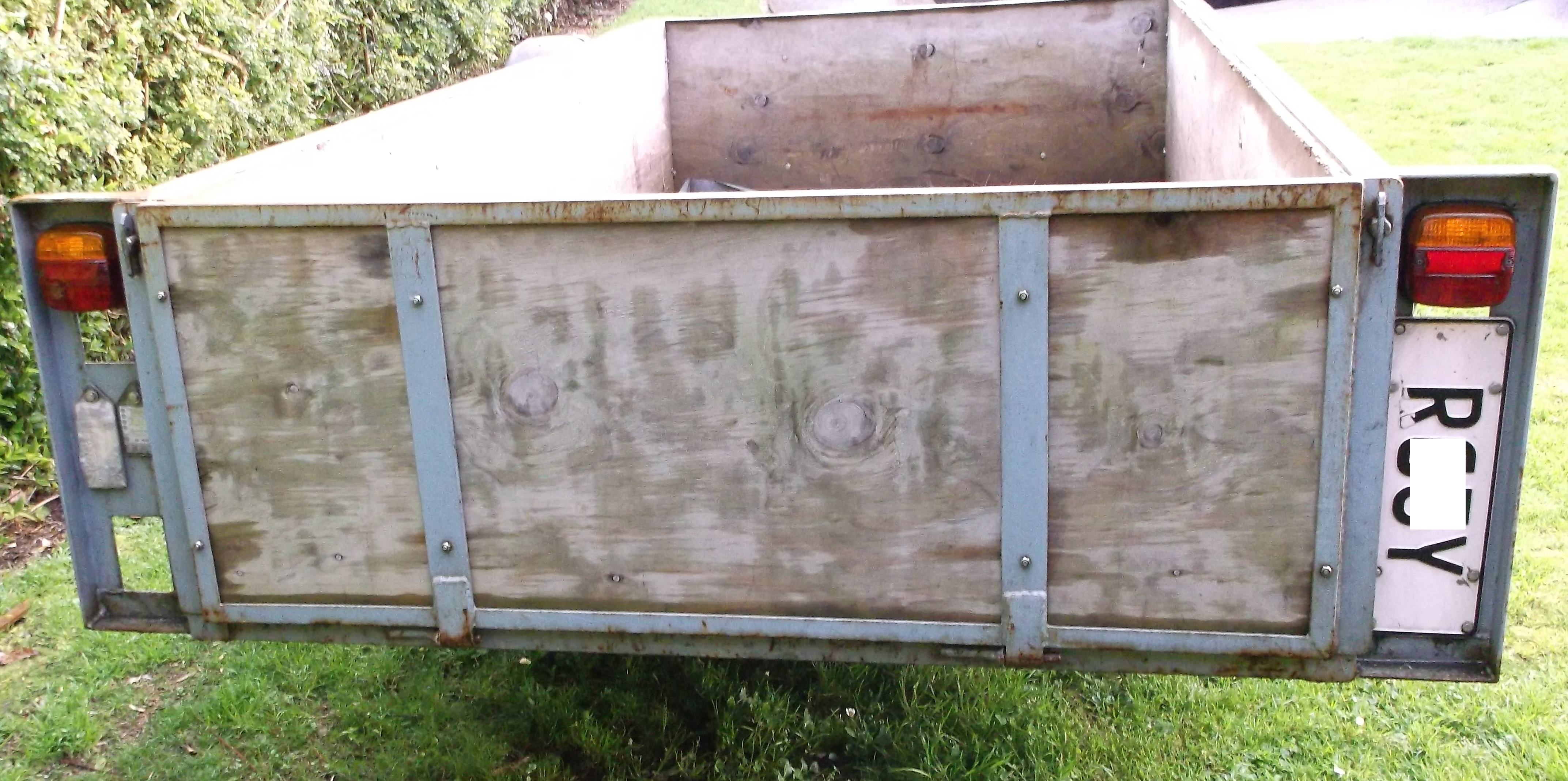 TRAILER REAR LIGHTS