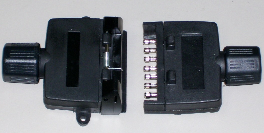 TRAILER OBLONG PLUG